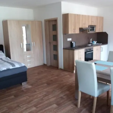 Na Statku Apartamento Racice (Usti nad Labem)